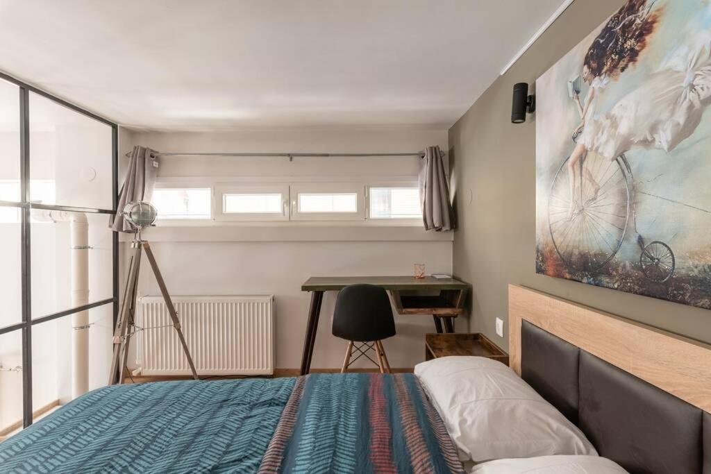 Industrial Loft Near Seaside W 200Mbps Apartman Szaloniki Kültér fotó